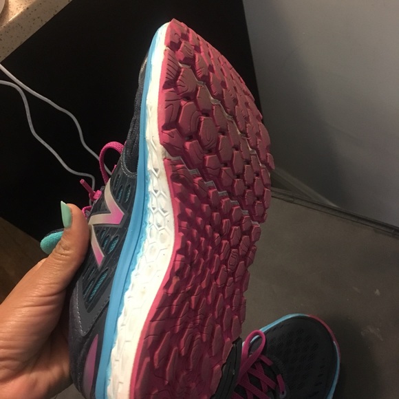 New balance - Picture 3 of 3